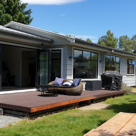 Villa Huxley Retreat Twizel Esterno foto